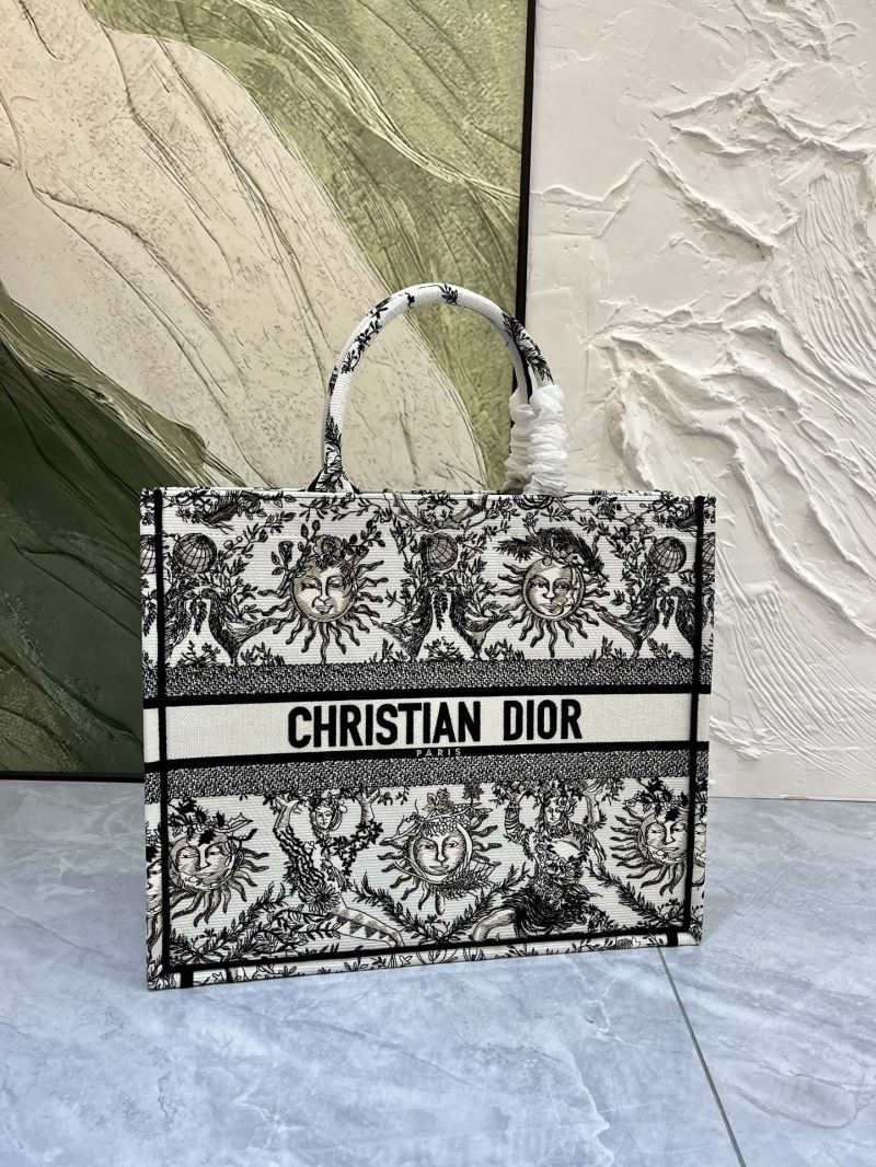 Christian Dior Shopping Bags